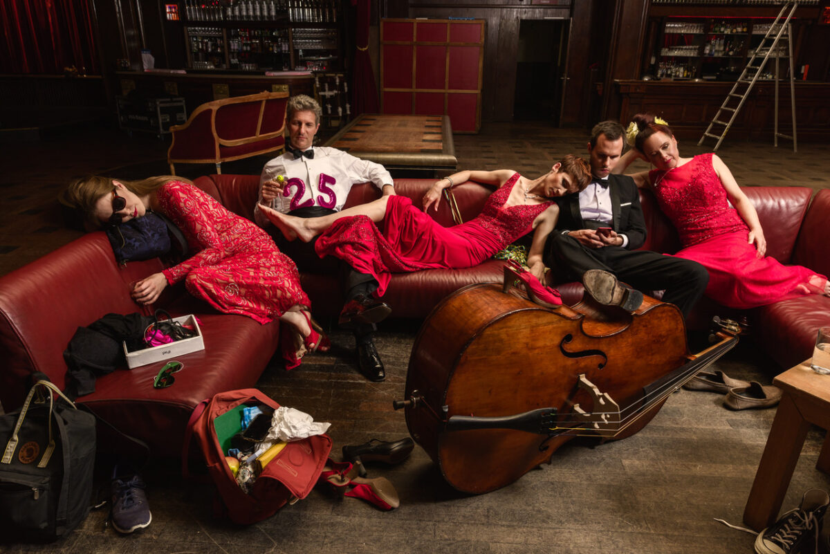 Helen Iten Sam Singers